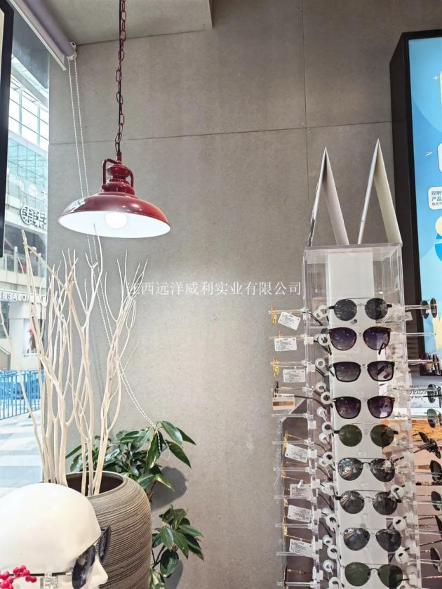 �B�i���R���҃�(n��i)�b�����ˮ�ڎr��\��ɫ��(y��ng)��